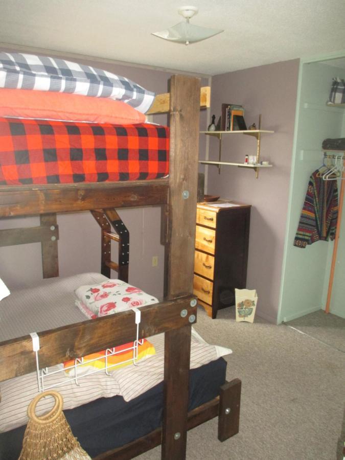 Nice Bunk Bed Whitehorse Kültér fotó